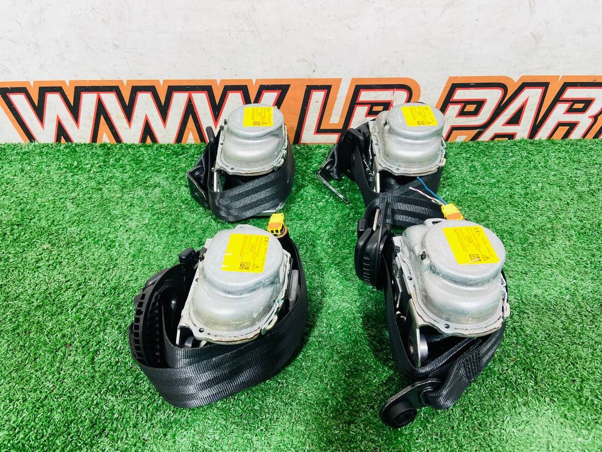 LR149778KIT Комплект ременів безпеки Range Rover Evoque New L551 (2019-)